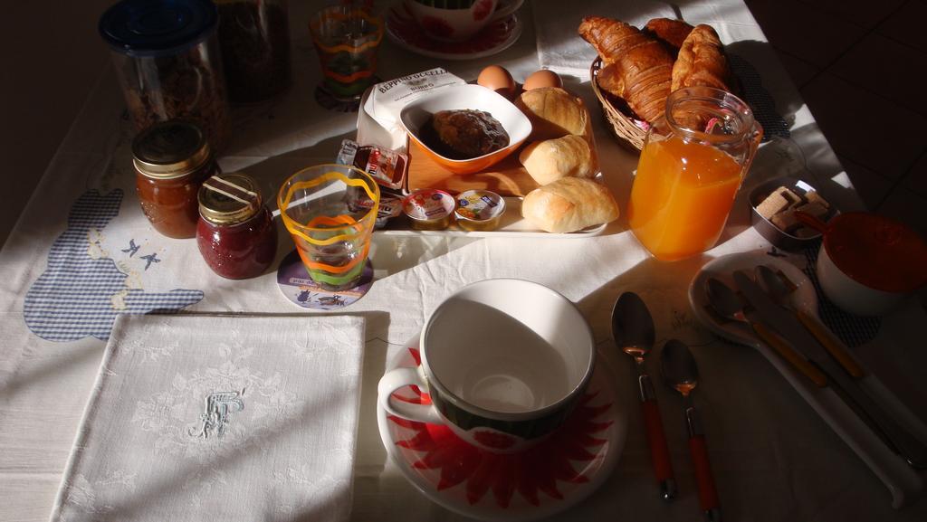 Il Melograno Bed & Breakfast Borgo San Dalmazzo Ngoại thất bức ảnh